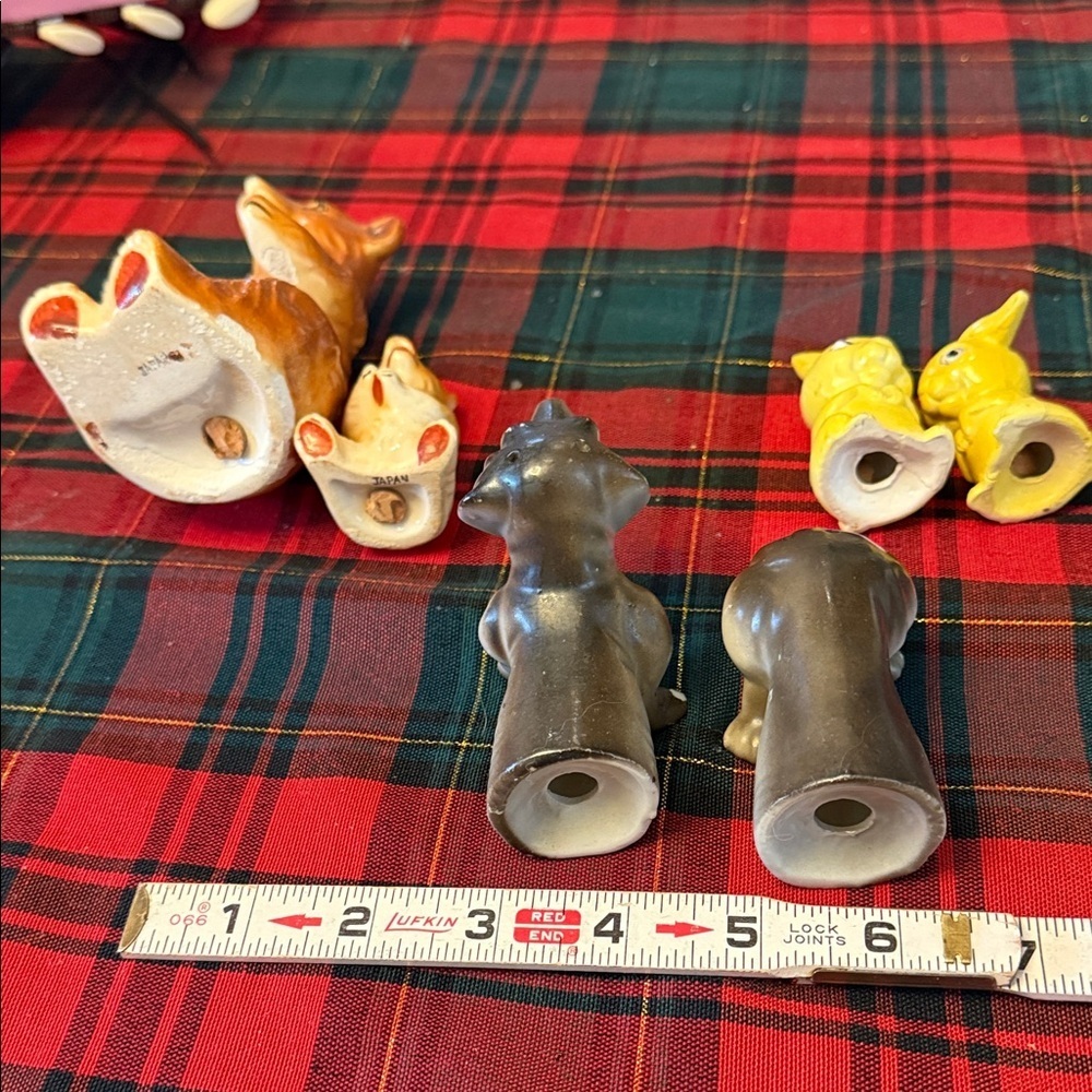 Vintage lot Salt and Pepper shakers Animal Figurines Bears,Rabbits, Weiner dog - Picture 3 of 10